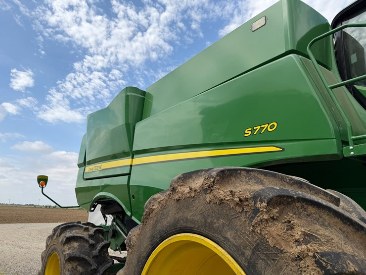2018-john-deere-s770-image-33