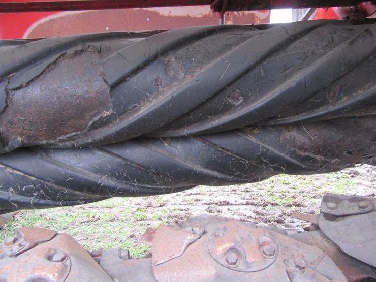 new-holland-1431-image-23