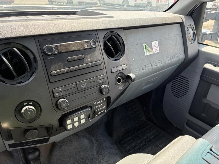 2011-ford-f250-image-16