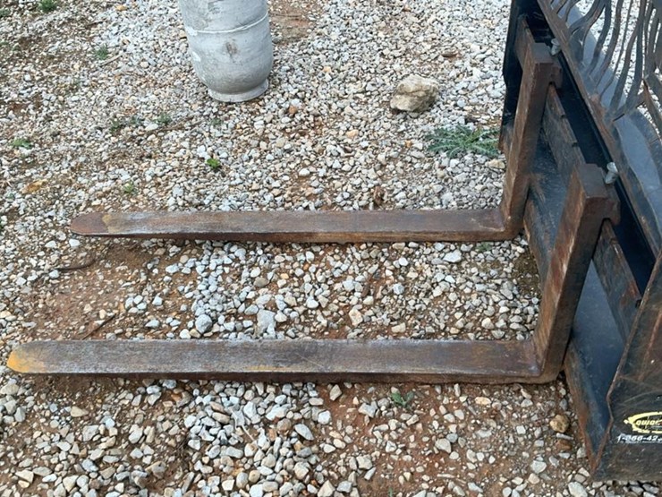 #149-•-quick-attach-forks-image-6