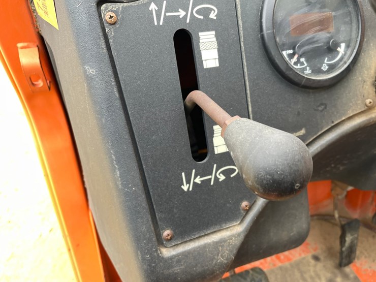 2012-jlg-g6-42a-image-59