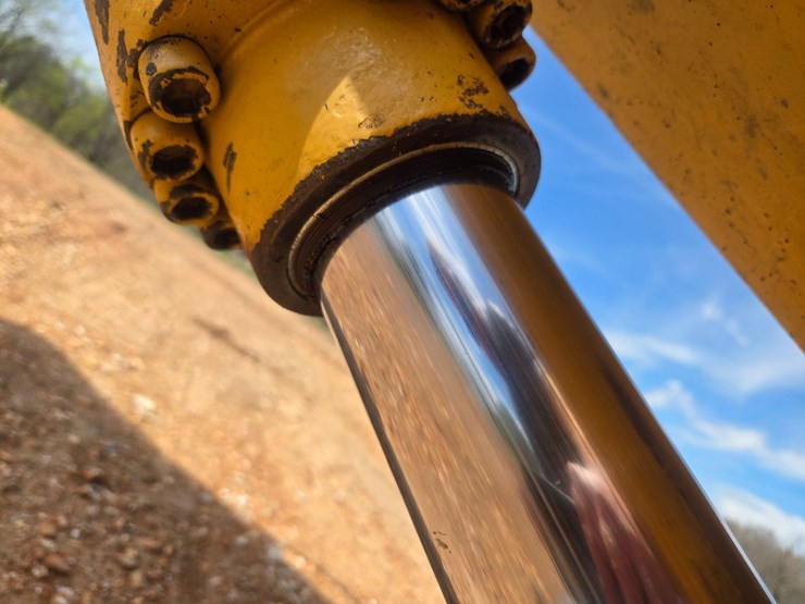 2003-caterpillar-320c-image-98