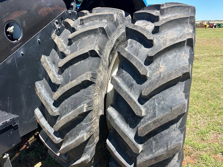 new-holland-tj375-image-18