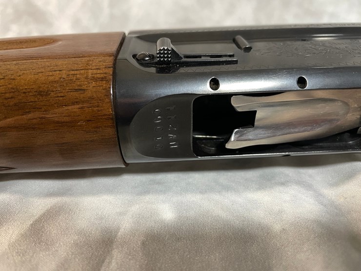 #3760-•-browning-auto-5-12-gauge-semi-auto-shotgun,-sn:-01060nu211-(arcadia,-wi)-image-18