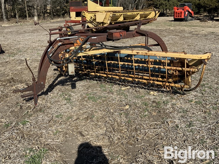 new-holland-256-image-1