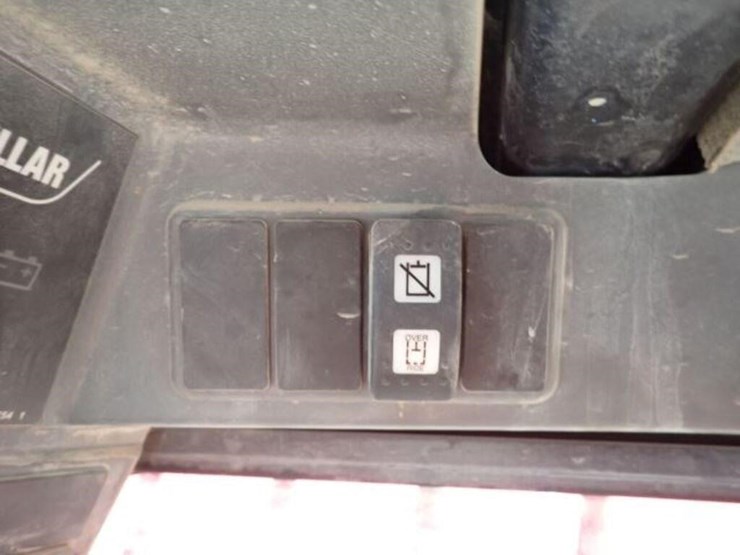 2010-caterpillar-232b-image-19