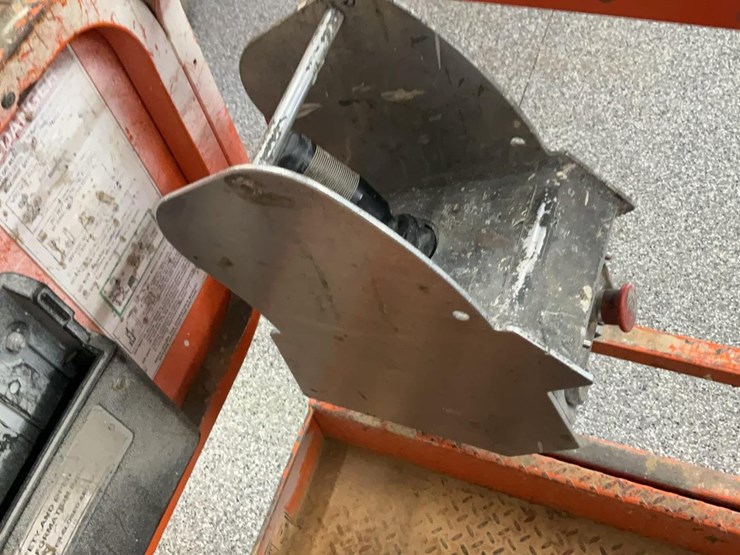 #423-•-2019-snorkel-19'-scissor-lift-image-22