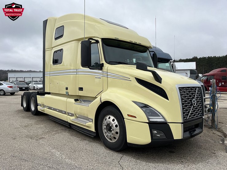 2023-volvo-vnl860-image-1