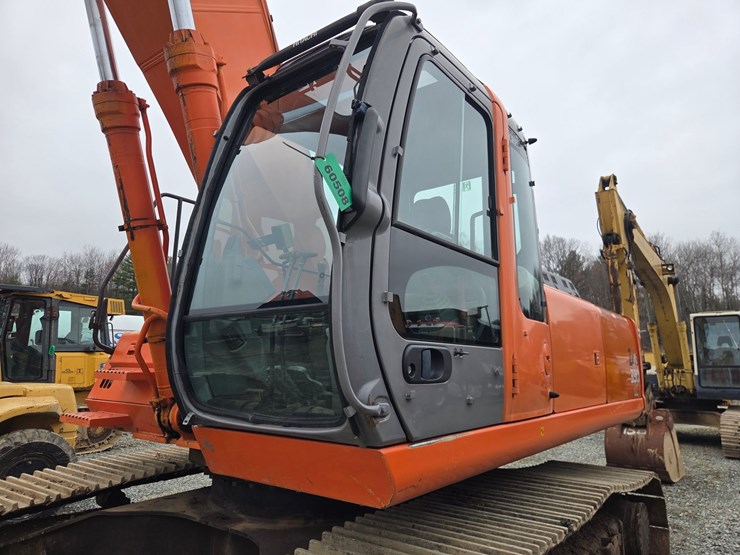 hitachi-zx330-lc-image-51