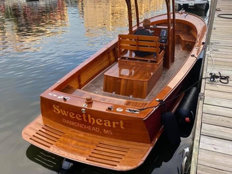 #9549-•-“sweetheart”-–-custom-monomoy-24'-center-console-|-high-performance-shallow-water-sportfish-image-16