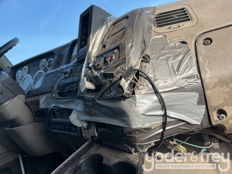 2005-sterling-acterra-image-42