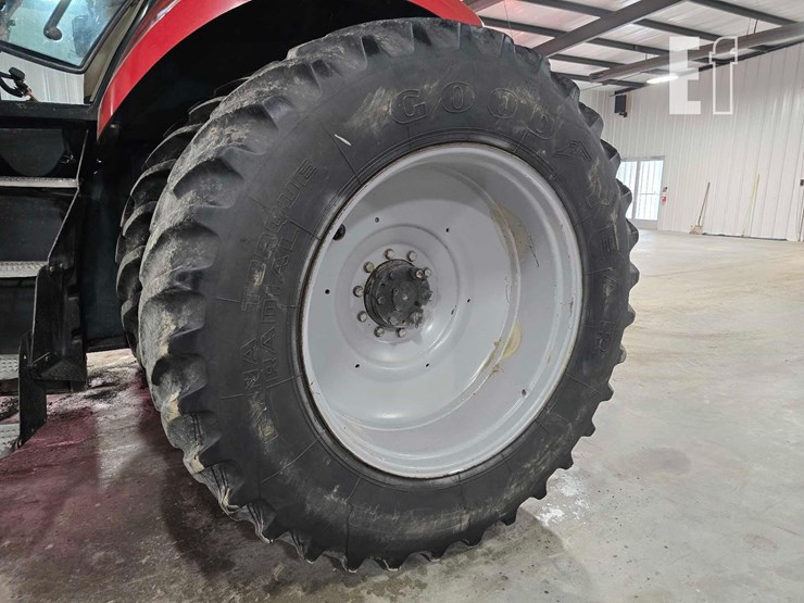 case-ih-magnum-245-image-28