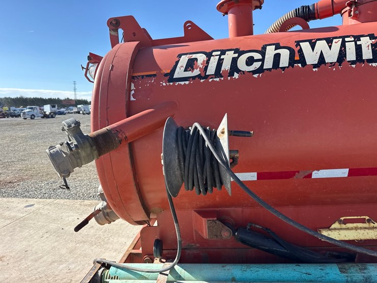 2010-ditch-witch-fx60-image-31