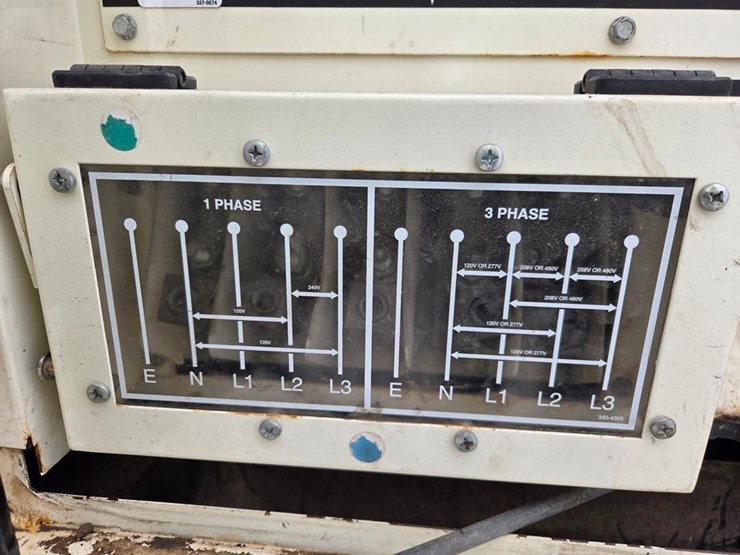 2011-caterpillar-xq20-image-30