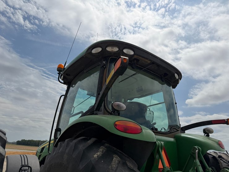 2010-john-deere-8270r-image-26