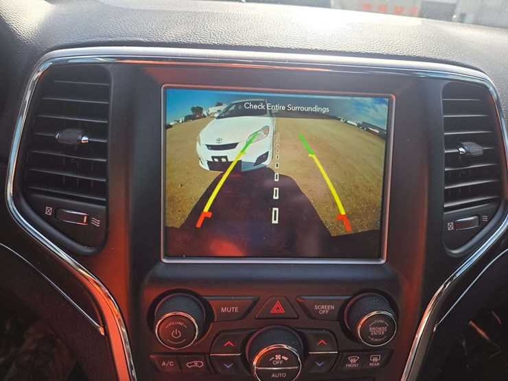 2018-jeep-grand-cherokee-limited-image-13