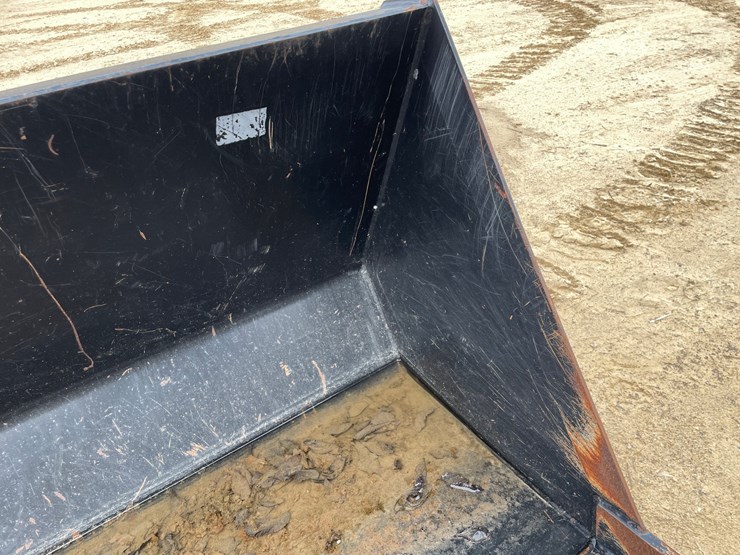 #7536-•-jlg-telehandler-bucket-image-9