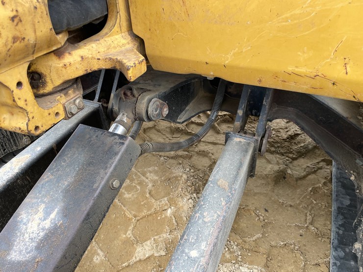 2014-caterpillar-303.5-image-41