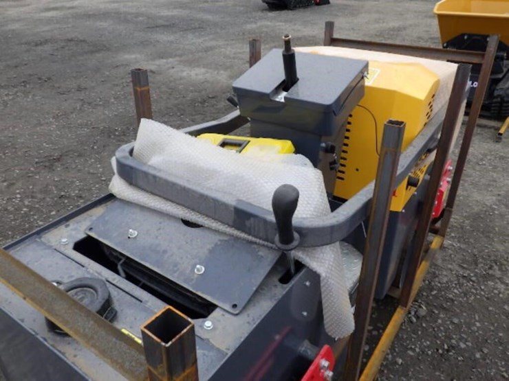 2026-sdlool-1000-vibratory-smooth-drum-roller-image-10