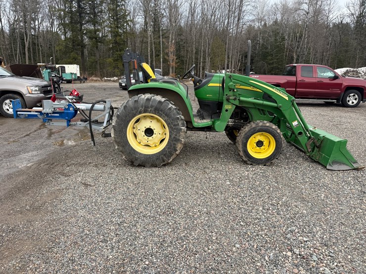 john-deere-4120-image-6