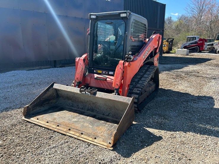 2017-kubota-svl75-2-image-8