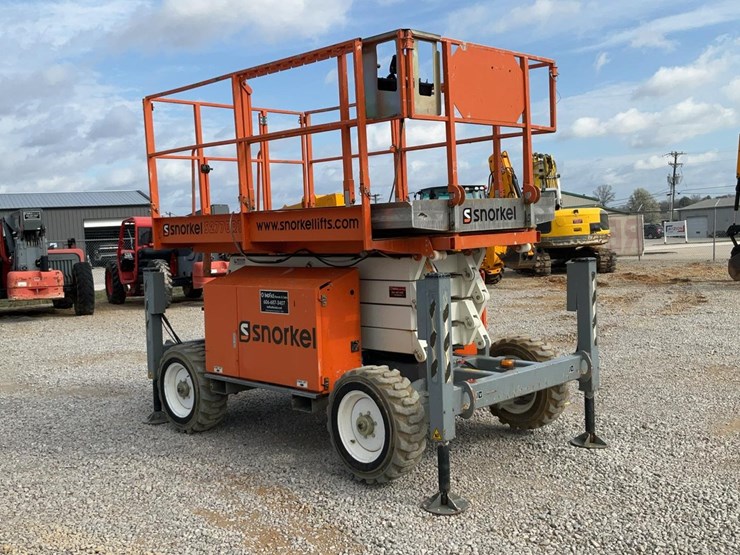 #400-•-2017-snorkel-4wd-rough-terrain-27'-scissor-lift-image-8