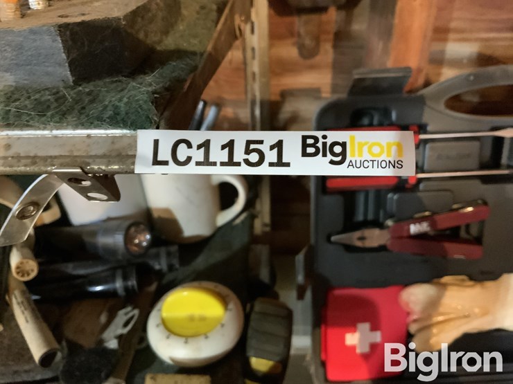 drill,-jumper-cables,-tools-image-9