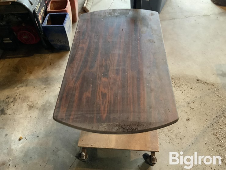 can-crusher-&-table-image-4