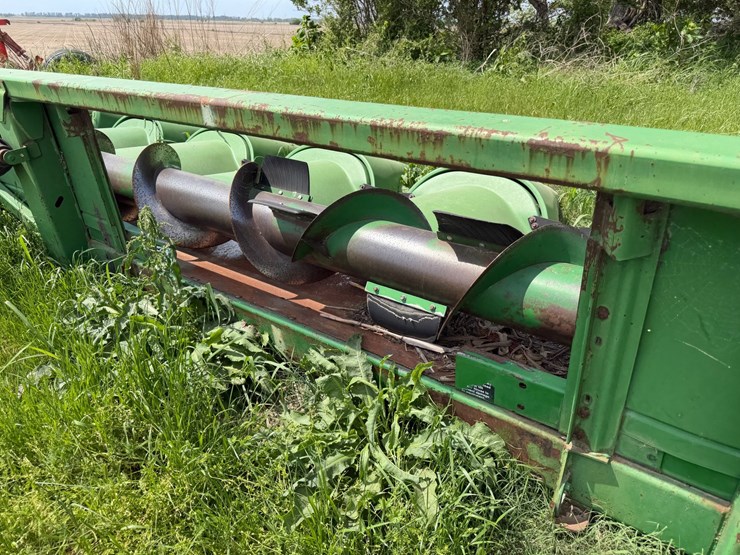 2000-john-deere-894-image-10