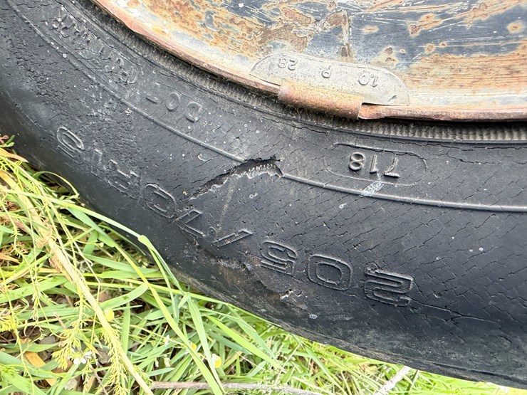 #45302-•-26'-header-trailer-image-6