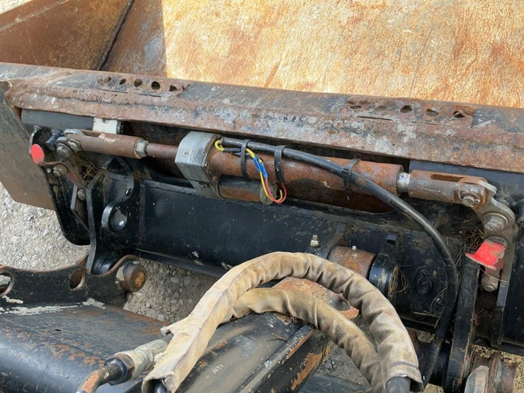 2021-jcb-215t-image-43