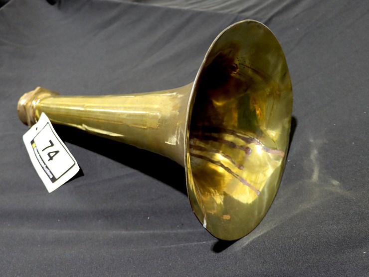 #74-•-brass-horn-image-3