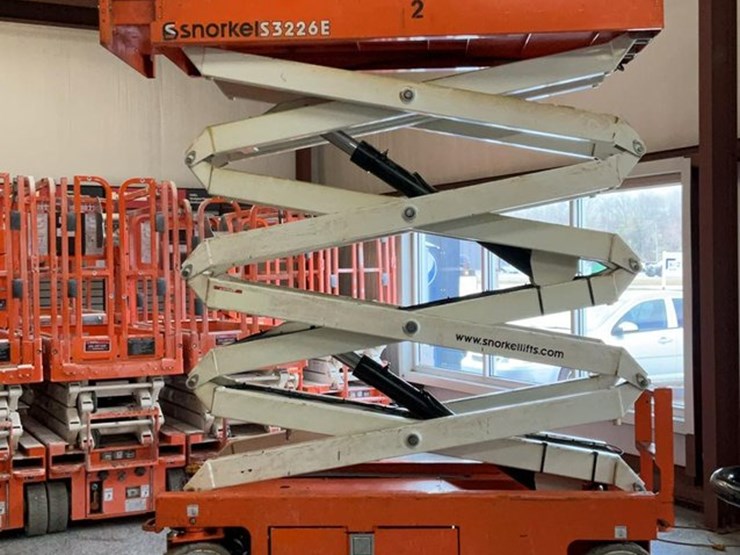 #404-•-2019-snorkel-26'-scissor-lift-image-7
