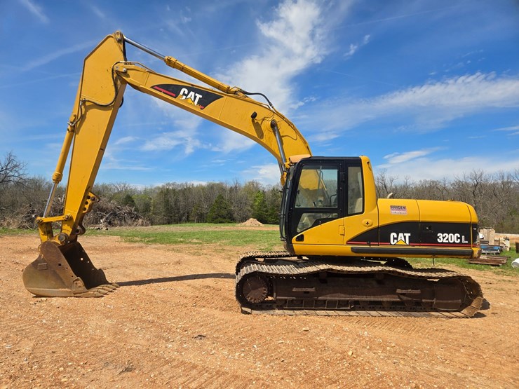 2003-caterpillar-320c-image-10