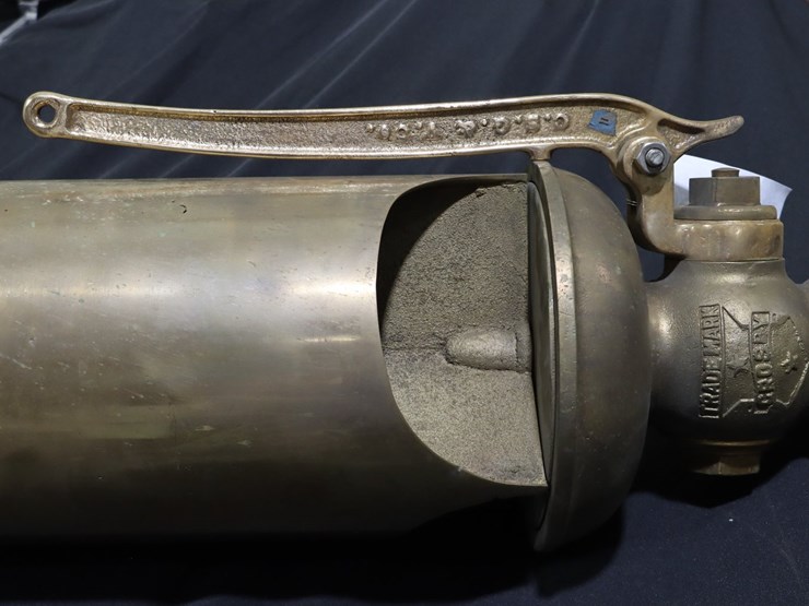 #81-•-brass-steam-whistle-with-handle-image-14