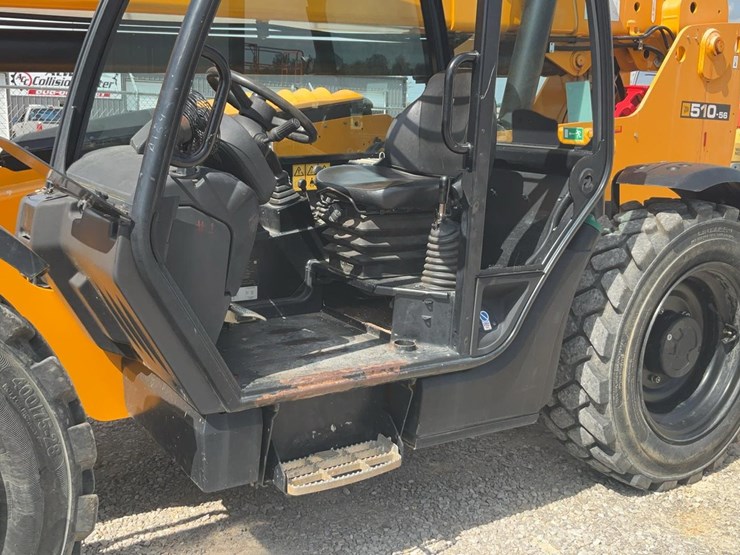 2022-jcb-510-56-image-33