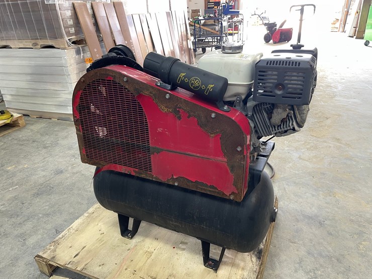 #7556-•-north-star-30-gallon-air-compressor-image-5