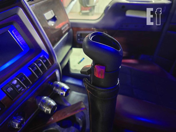 2009-kenworth-t660-image-15