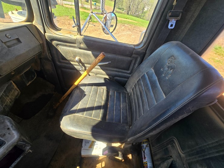 1994-mack-rd690s-image-70