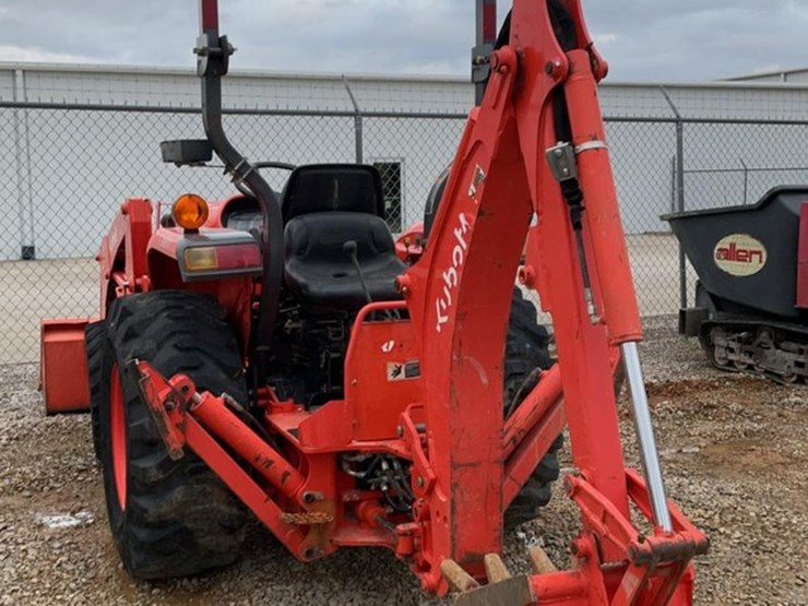 2021-kubota-l2501-image-11