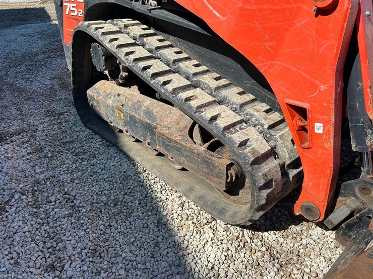 2017-kubota-svl75-2-image-12