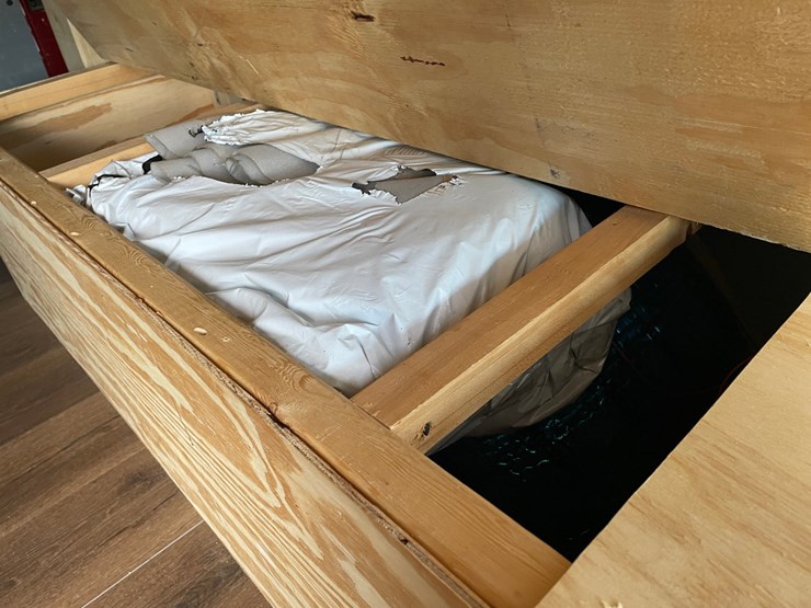 2008-dodge-3500-image-30