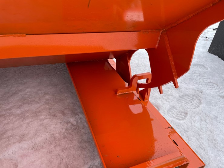 #2005-•-1.5-yard-self-dumping-hopper-image-10