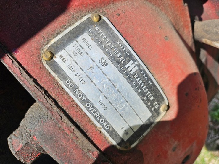 #525-•-farmall-super-m-tractor-image-40