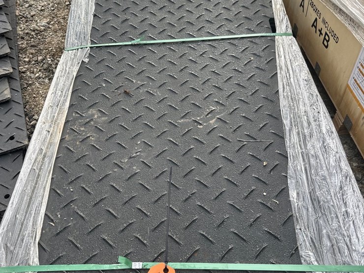 #1905-•-(15)-ground-protection-mats-image-2