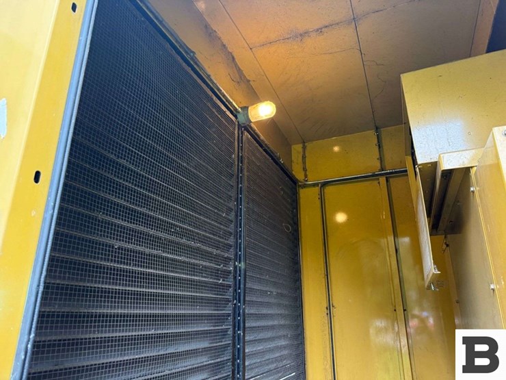 caterpillar-3508-image-13