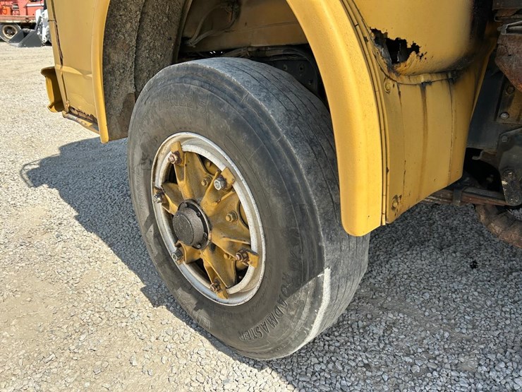 1983-caterpillar-3208-image-15