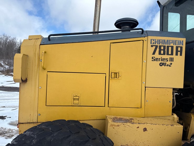 2019-champion-780a-image-19