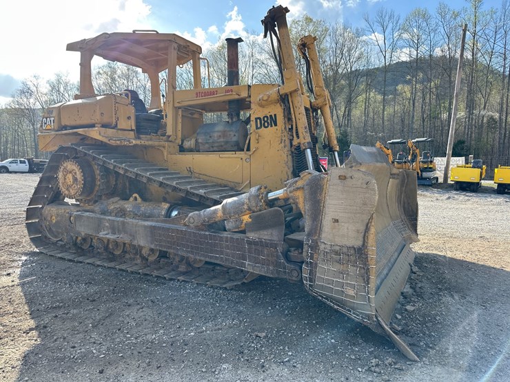 caterpillar-d8n-image-3