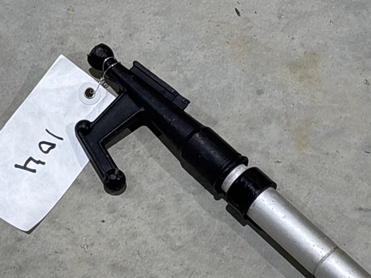 #104-•-telescopic-claw-hook-image-2